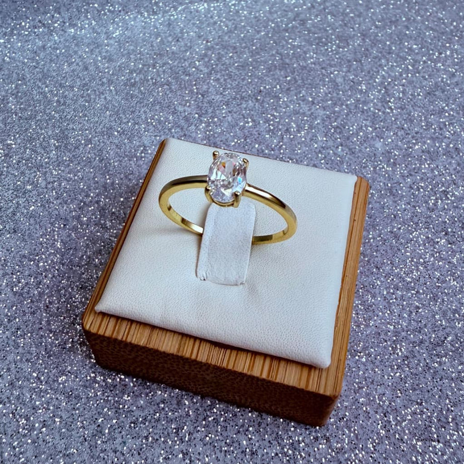 Anillo dama Diseño circón en Plata 925 con Baño de Oro 18kilates