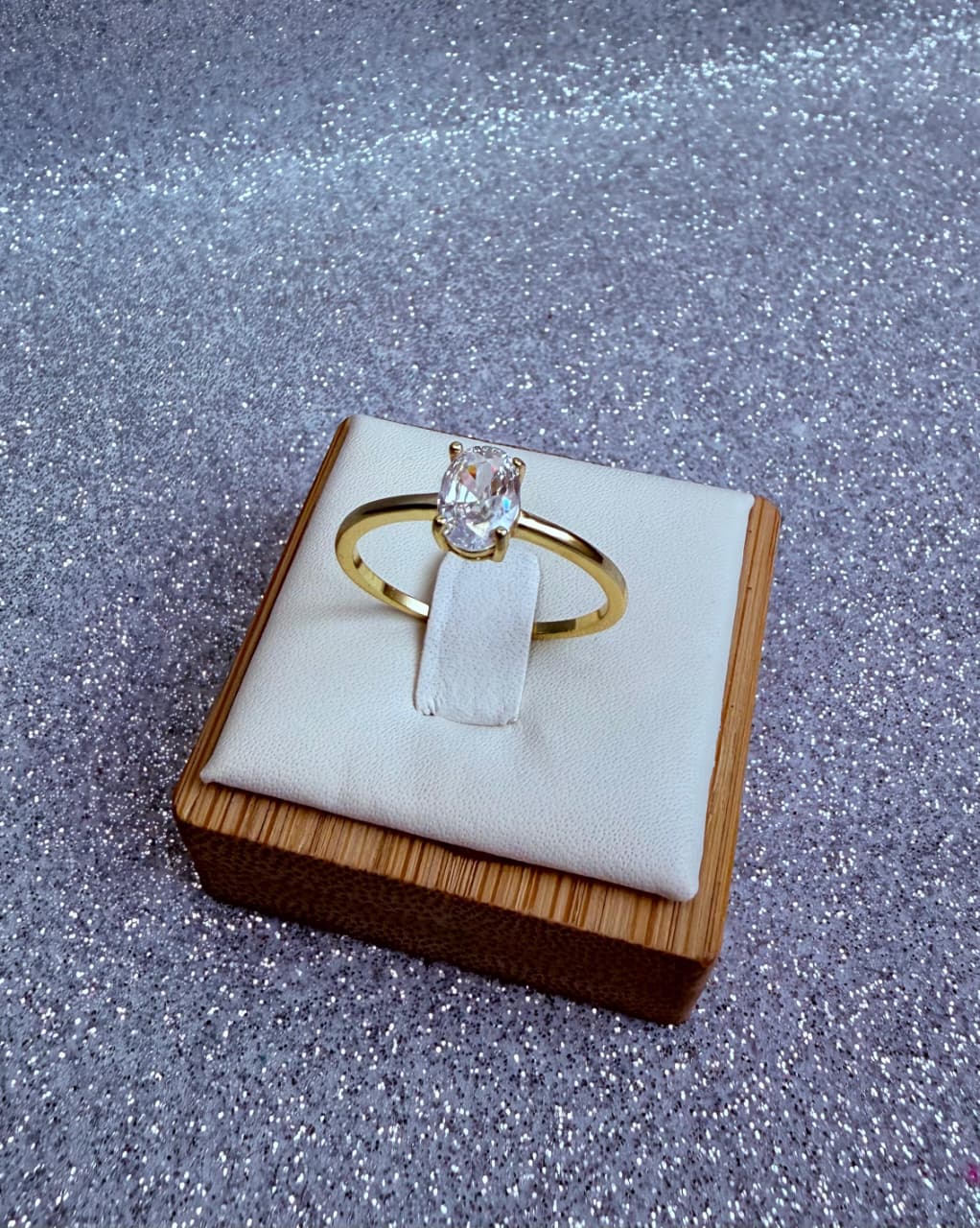 Anillo dama Diseño circón en Plata 925 con Baño de Oro 18kilates