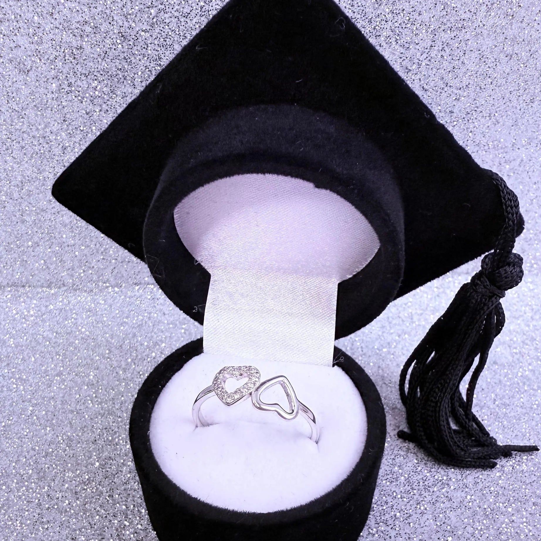 Anillo dama doble corazón microcircones cristal Plata fina ley 925 con caja birrete negro