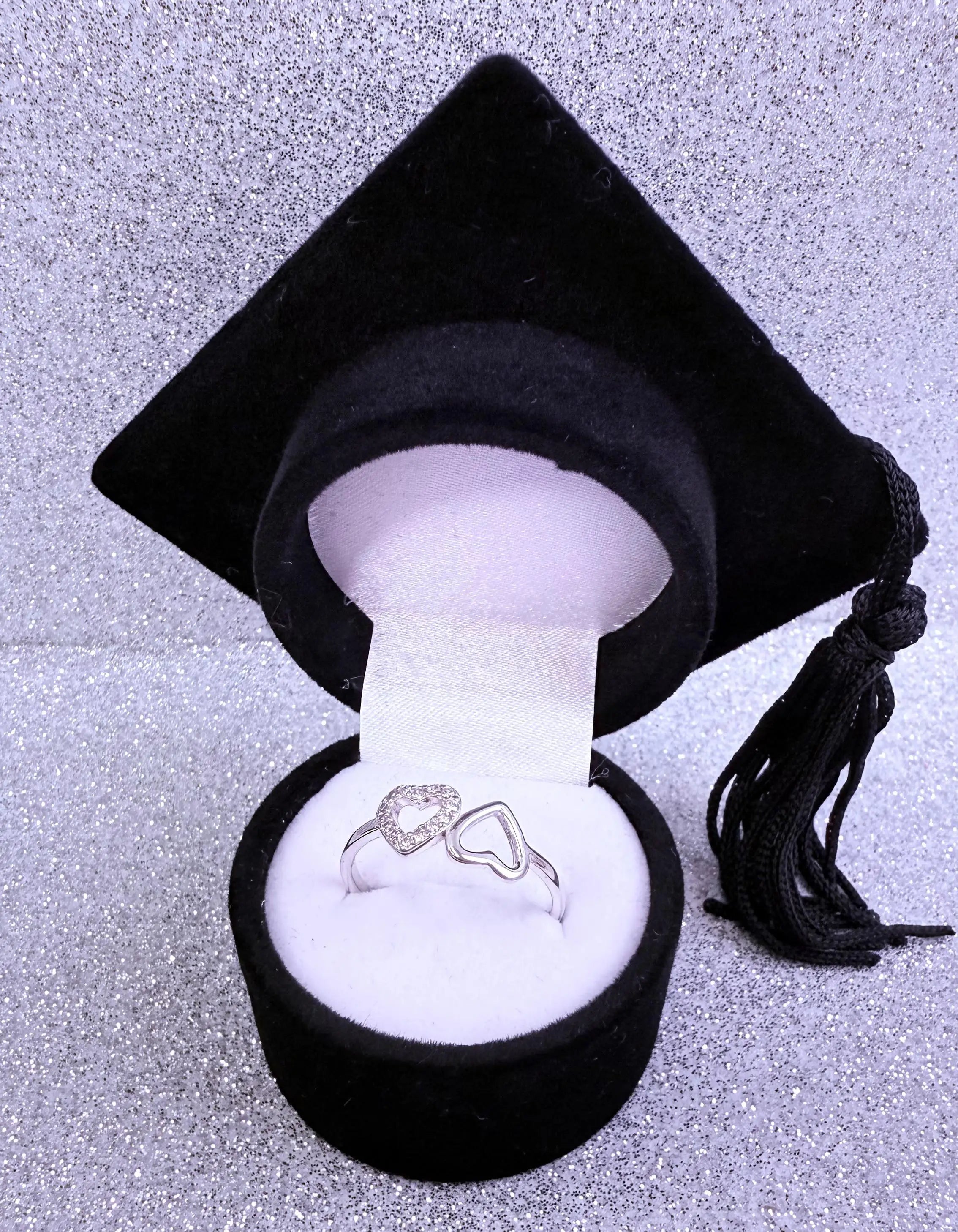 Anillo dama doble corazón microcircones cristal Plata fina ley 925 con caja birrete negro