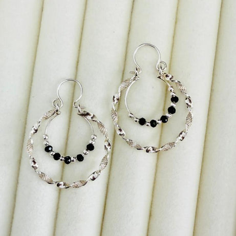 Aros Argolla Diseño Entorchado con pelotitas Negro 23mm