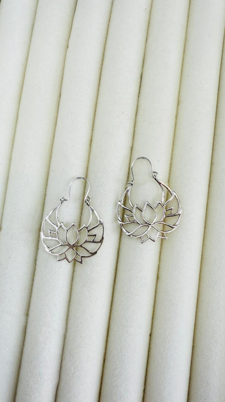 Aros Argolla Diseño Flor de loto 22mm