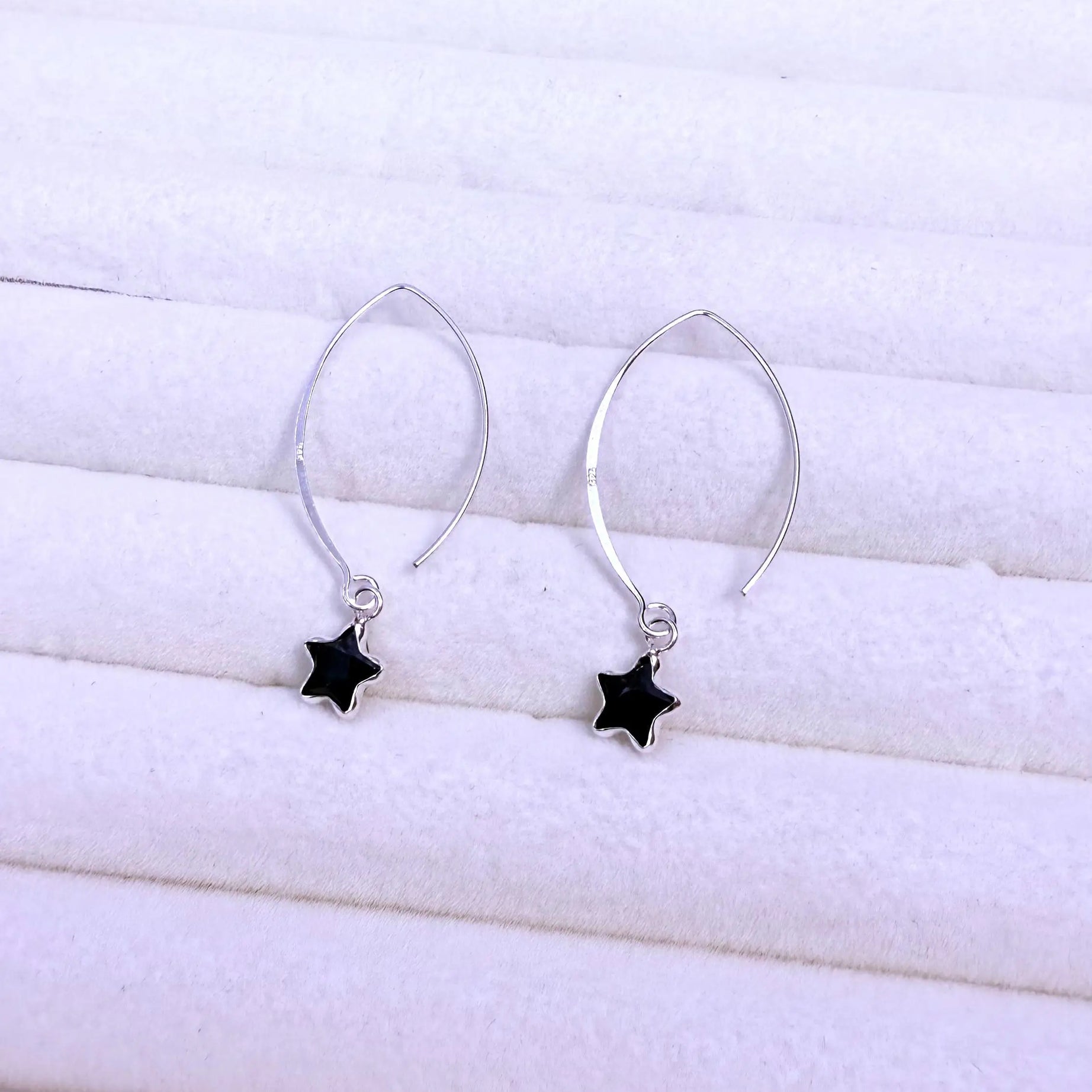 Aros dama Diseño Estrella cristal Negro Plata fina ley 925