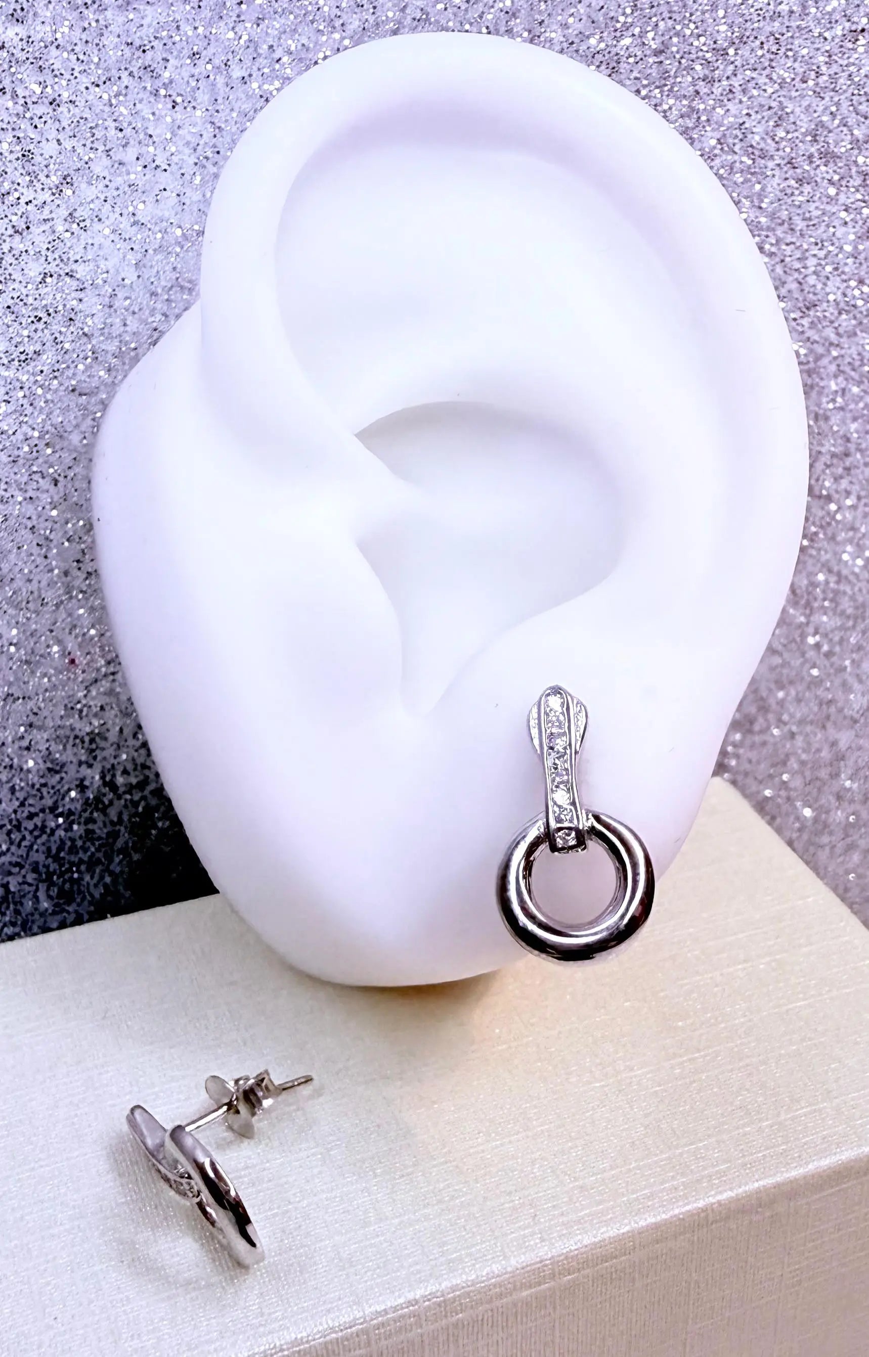 Aros dama Diseño con micro circones Plata fina ley 925