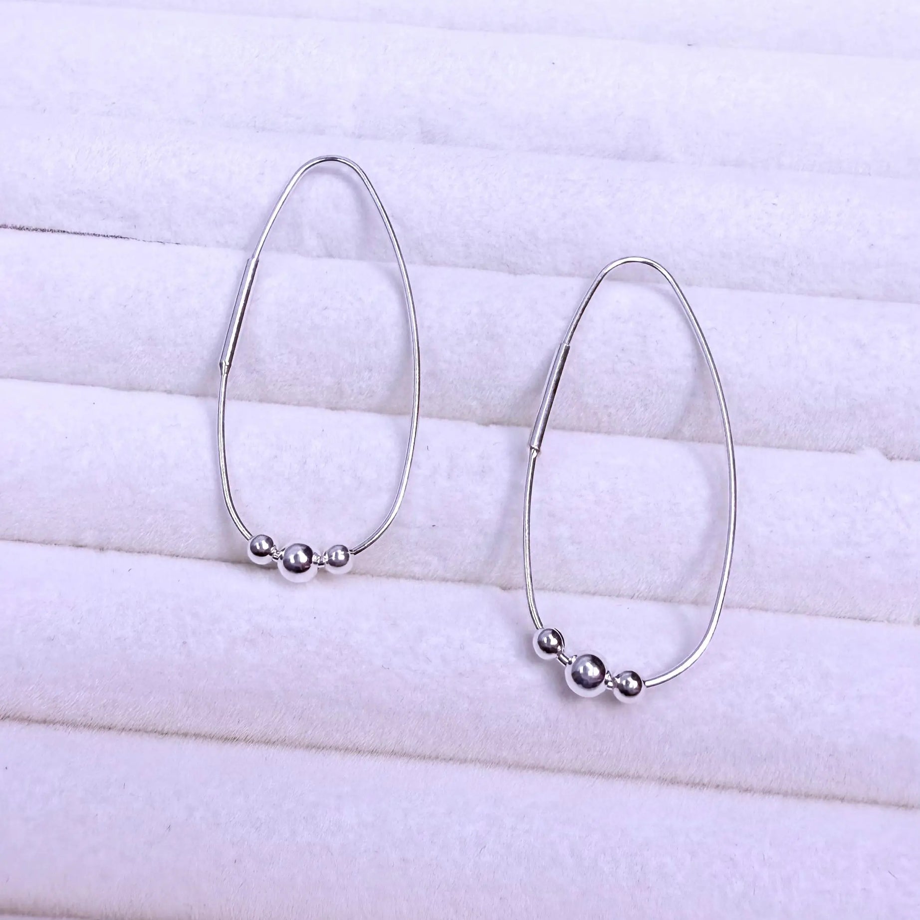 Aros dama argolla diseño pelotitas 15mm Plata fina ley 925