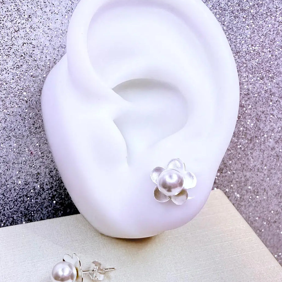 Aros dama flor perla Plata fina ley 925