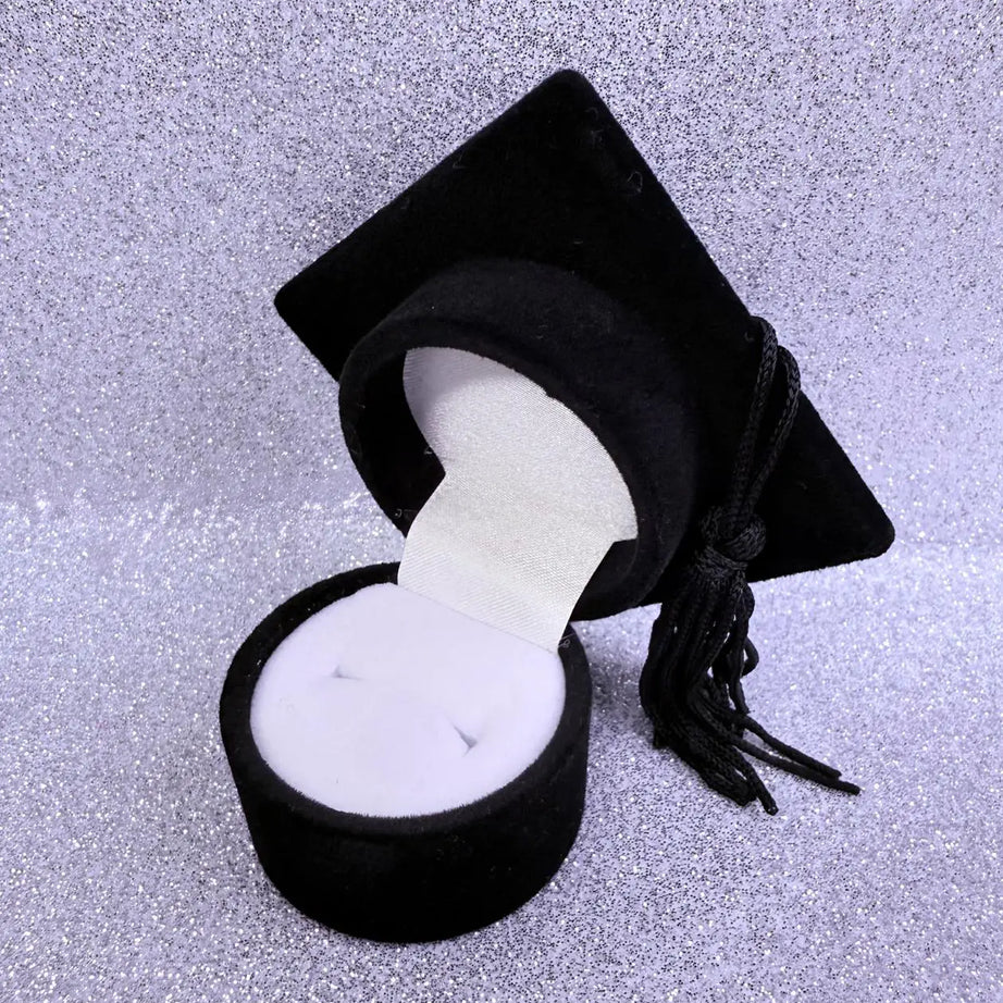 Caja diseño Birrete Negro Anillo/Aros