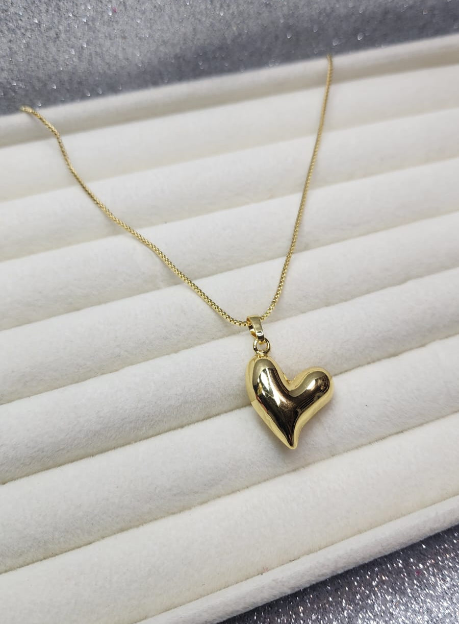 Collar diseño Corazon inflado Baño de oro 18 kilates