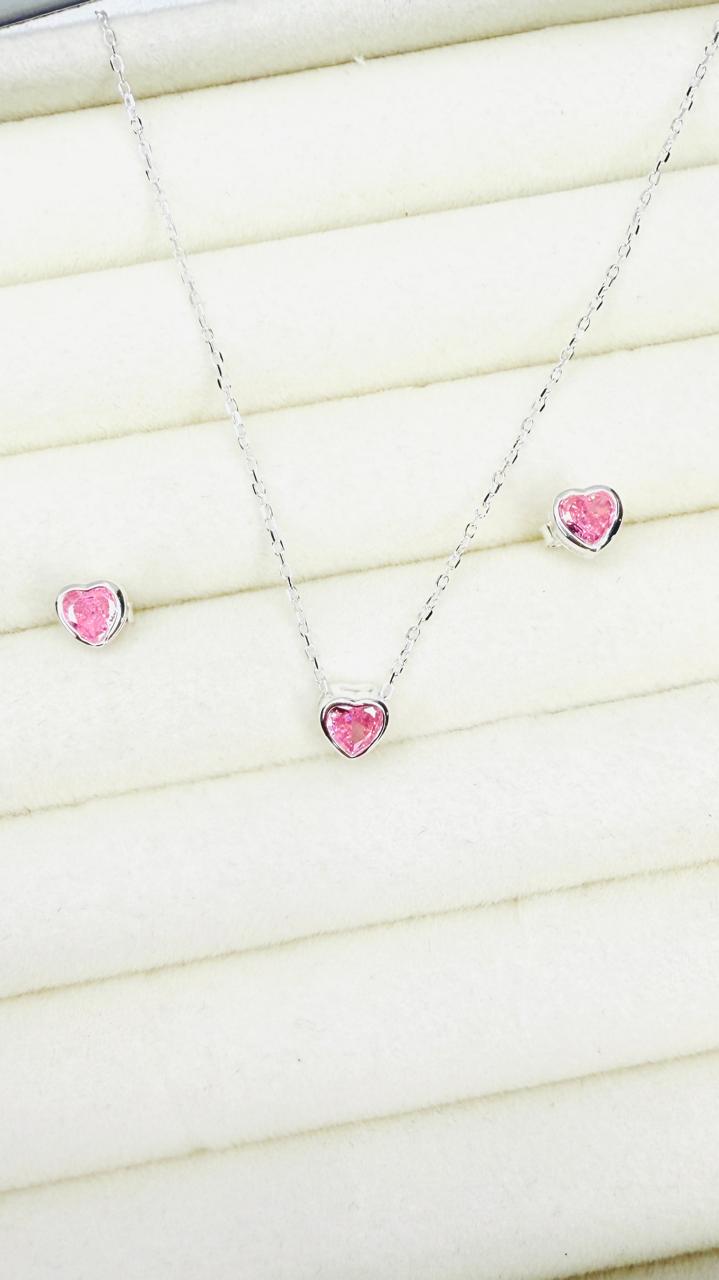 Conjunto Corazón rosado
