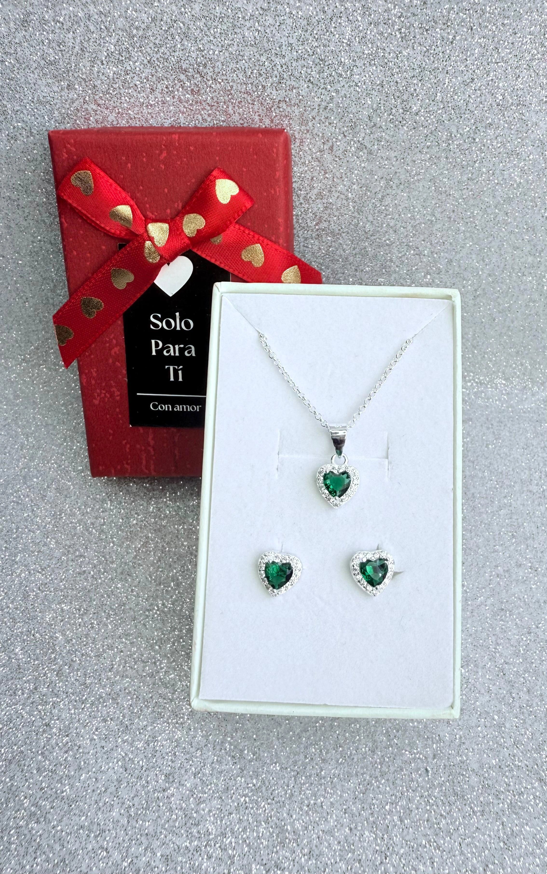 Conjunto Dama Diseño Corazón circón verde esmeralda Plata fina ley 925