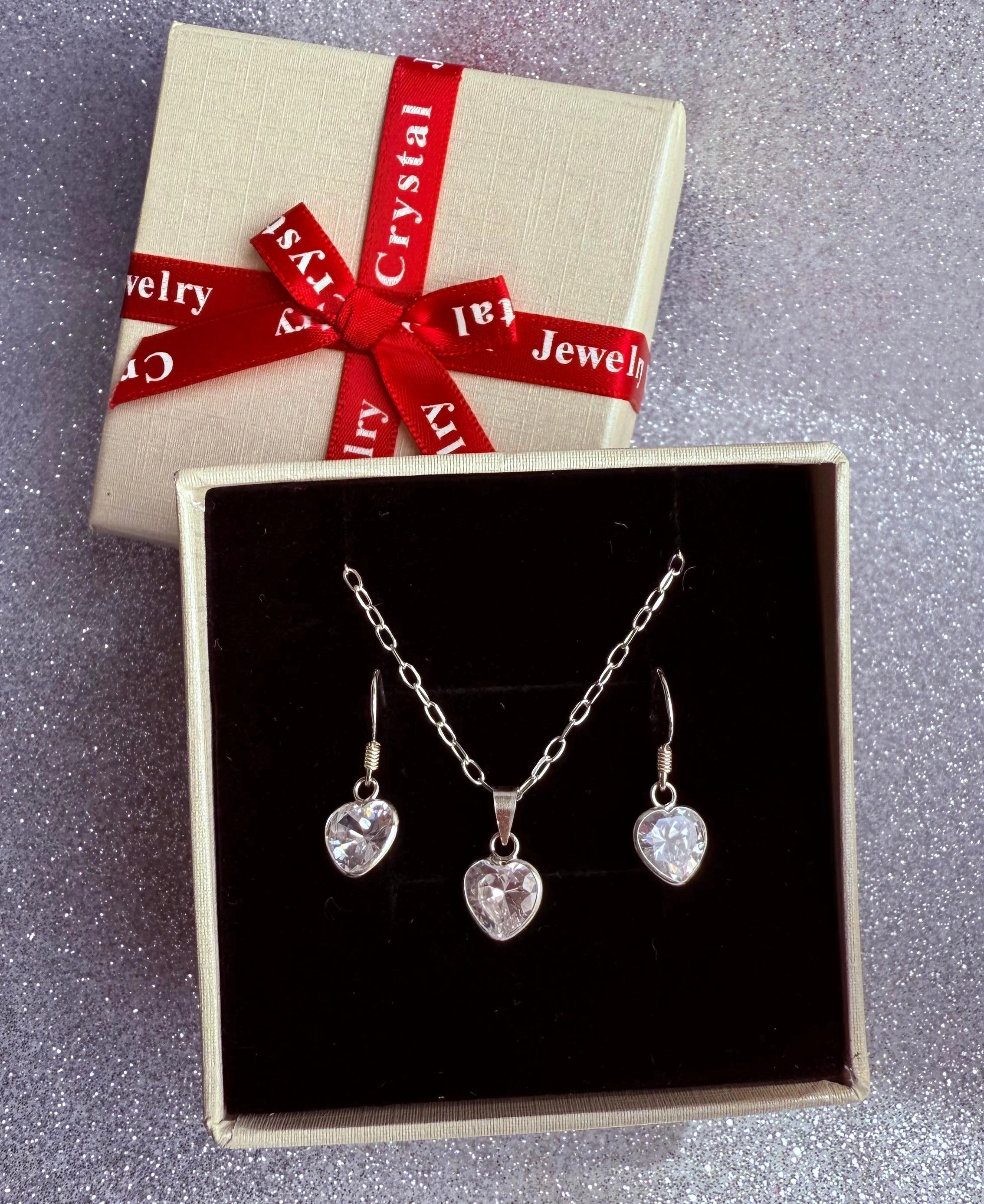 Conjunto Dama Diseño corazón cristal Plata fina ley 925