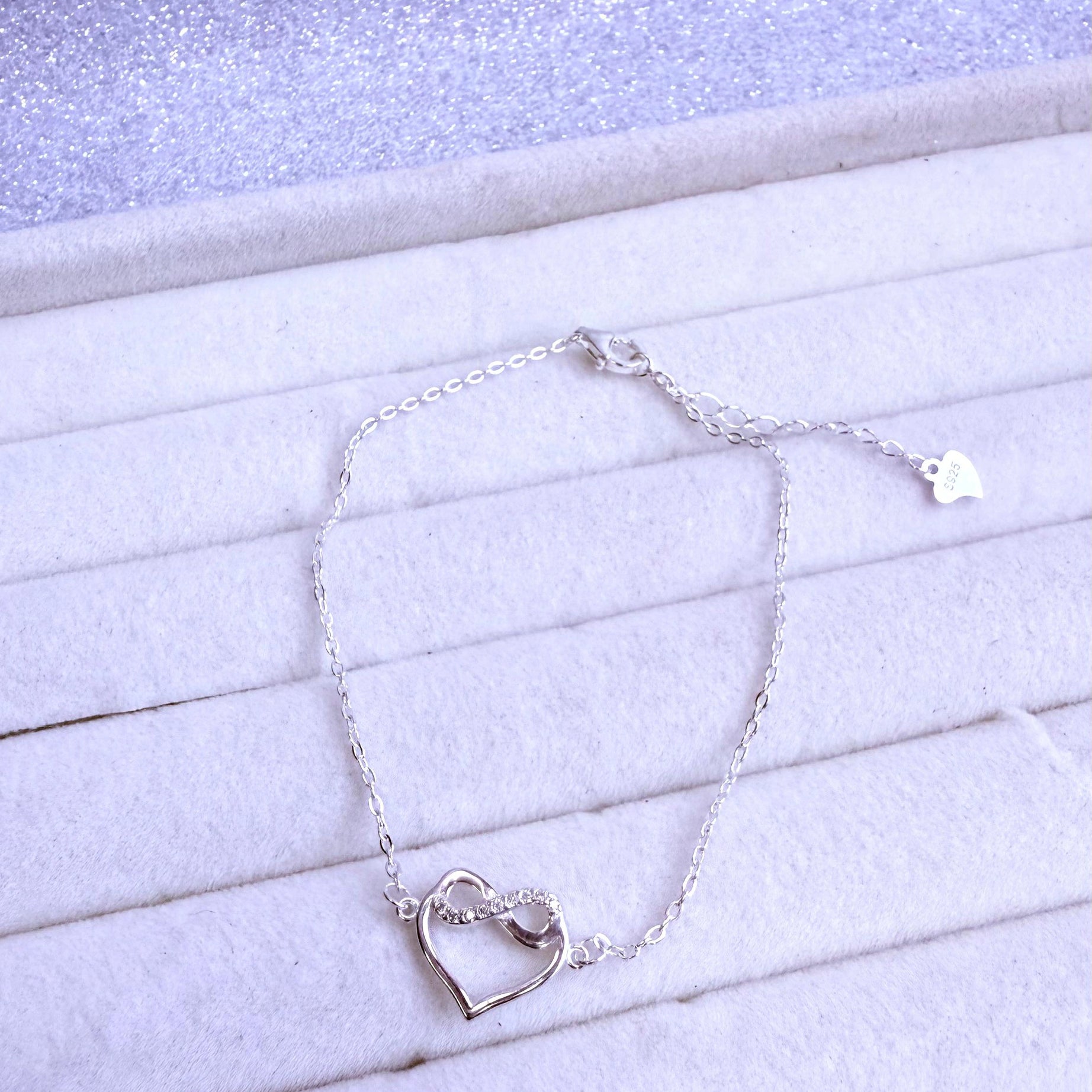 Pulsera Dama Diseño Corazón Infinito con Microcircones Cristal Plata fina ley 925