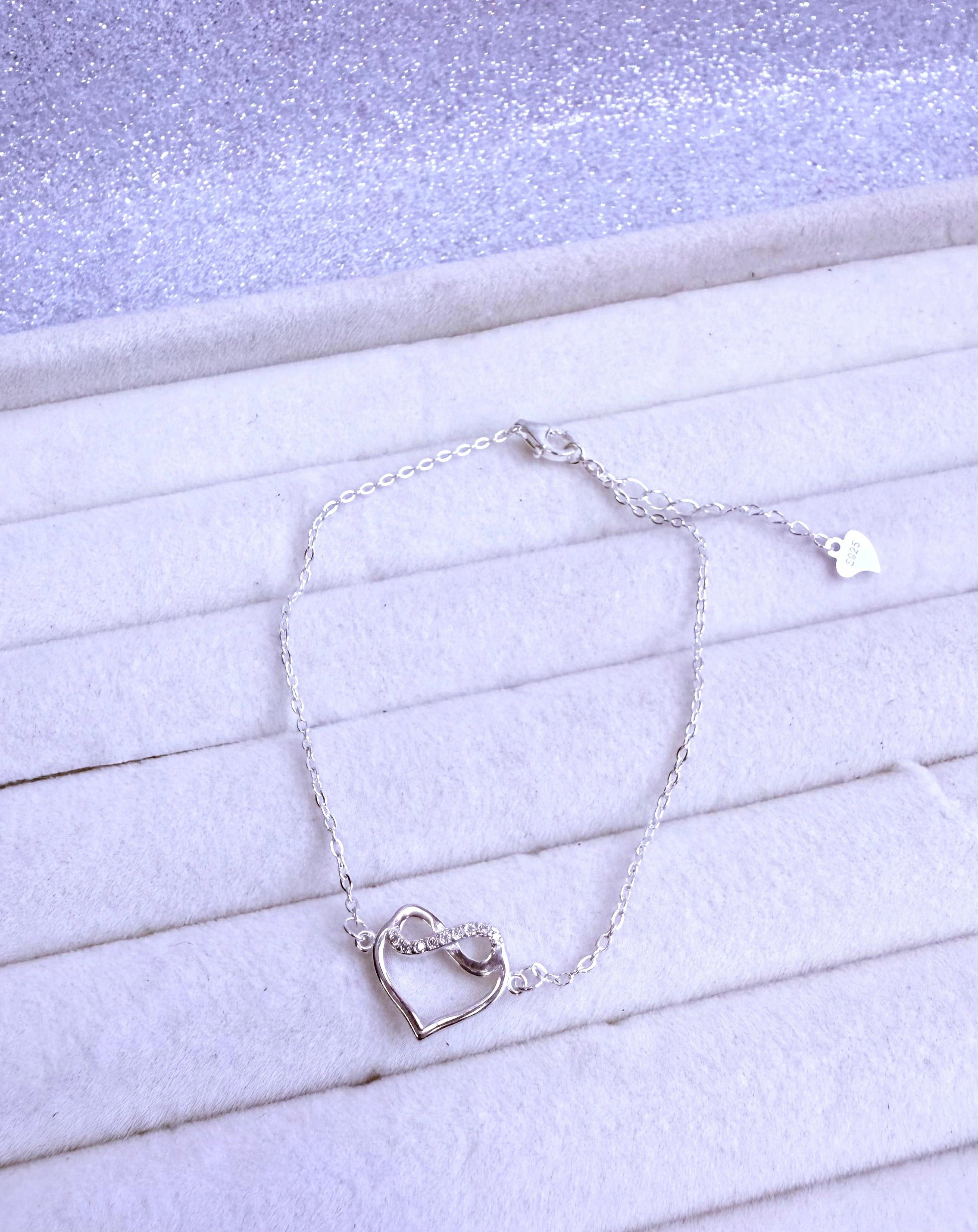 Pulsera Dama Diseño Corazón Infinito con Microcircones Cristal Plata fina ley 925