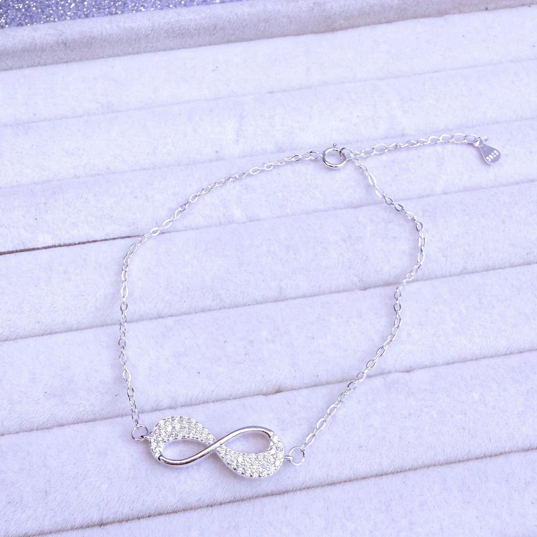 Pulsera Dama Diseño infinito con Microcircones Cristal Plata fina ley 925