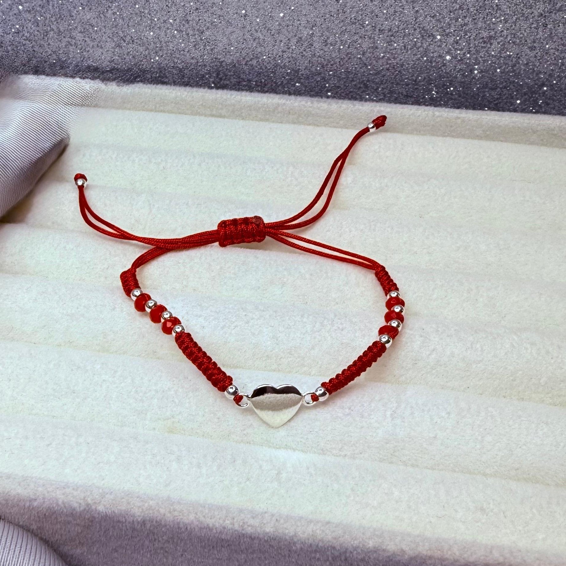 Pulsera Hilo Rojo Protección Dije Corazón y pelotitas Plata 925