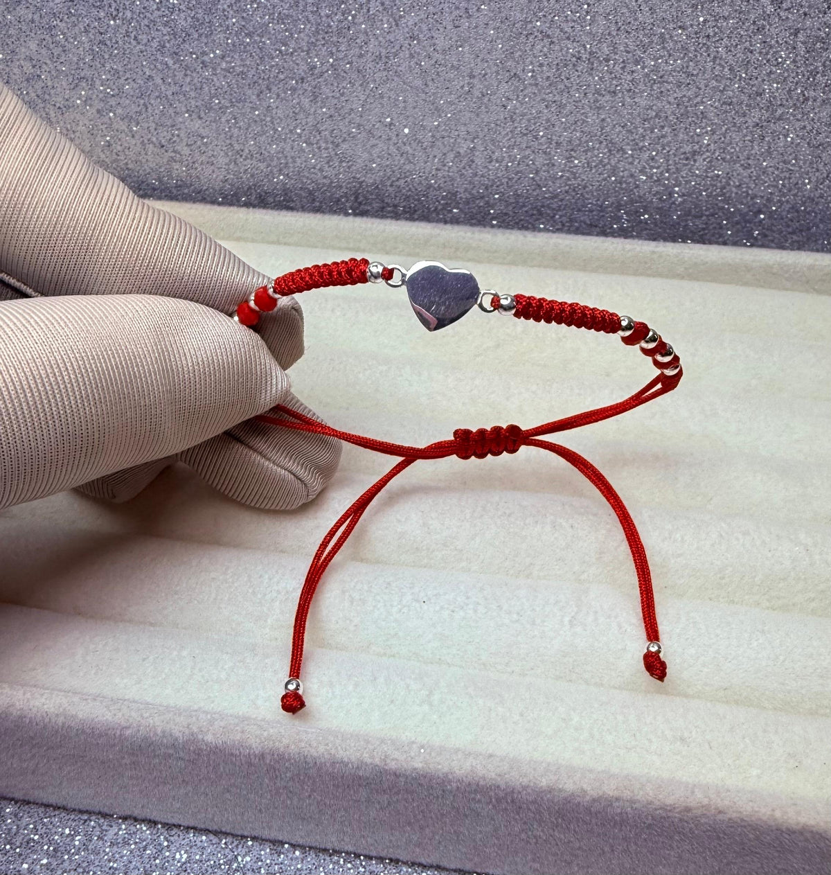 Pulsera Hilo Rojo Protección Dije Corazón y pelotitas Plata 925