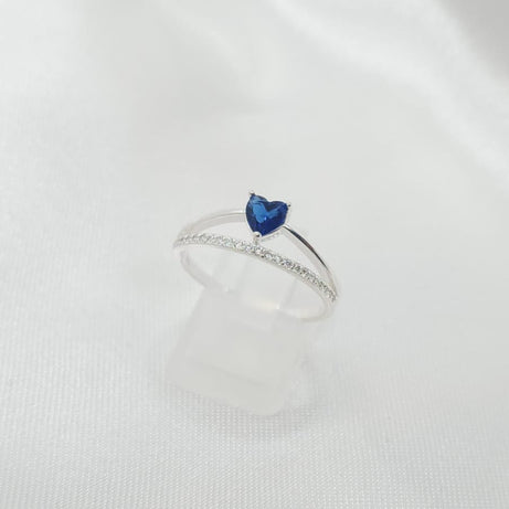 Anillo Dama diseño Corazón Circón Azul con incrustación de Microcircones