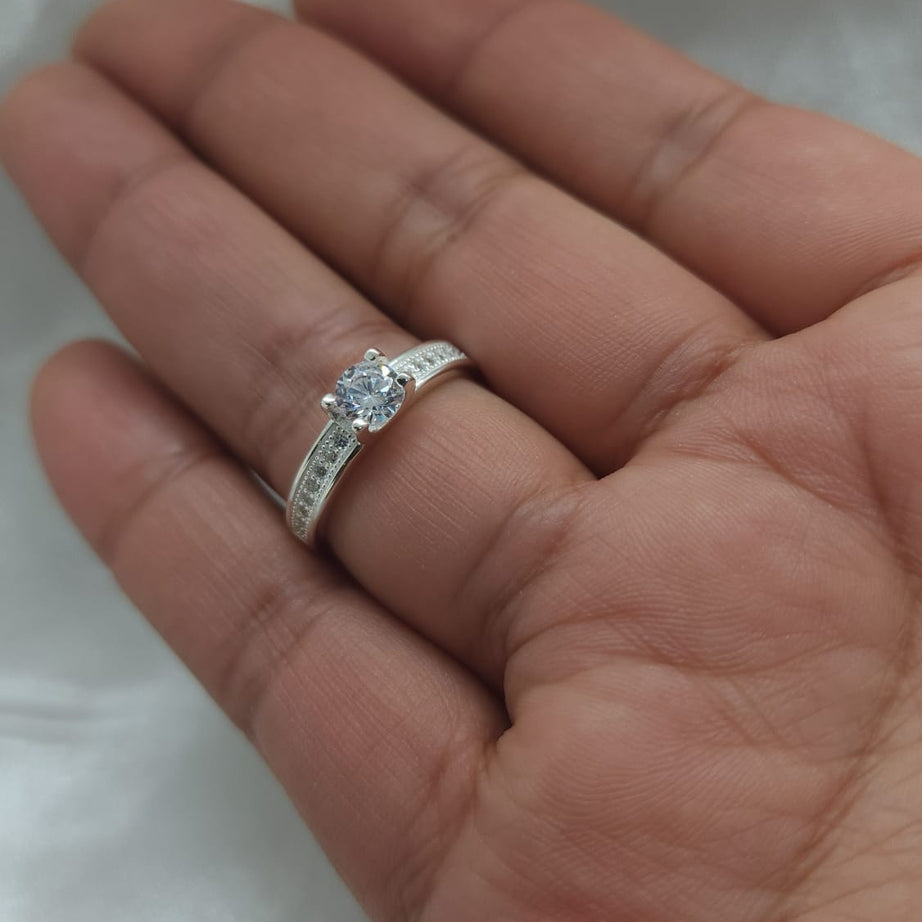 Anillo Dama Diseño Circón