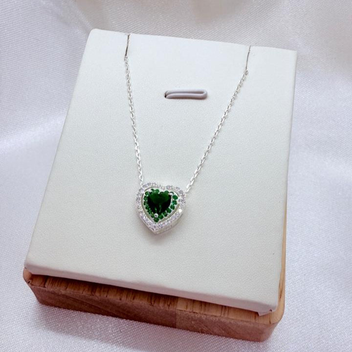 Collar Corazón Verde Esmeralda