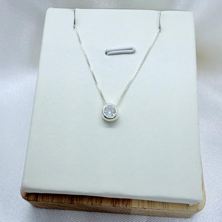 Collar Punto de luz Cristal