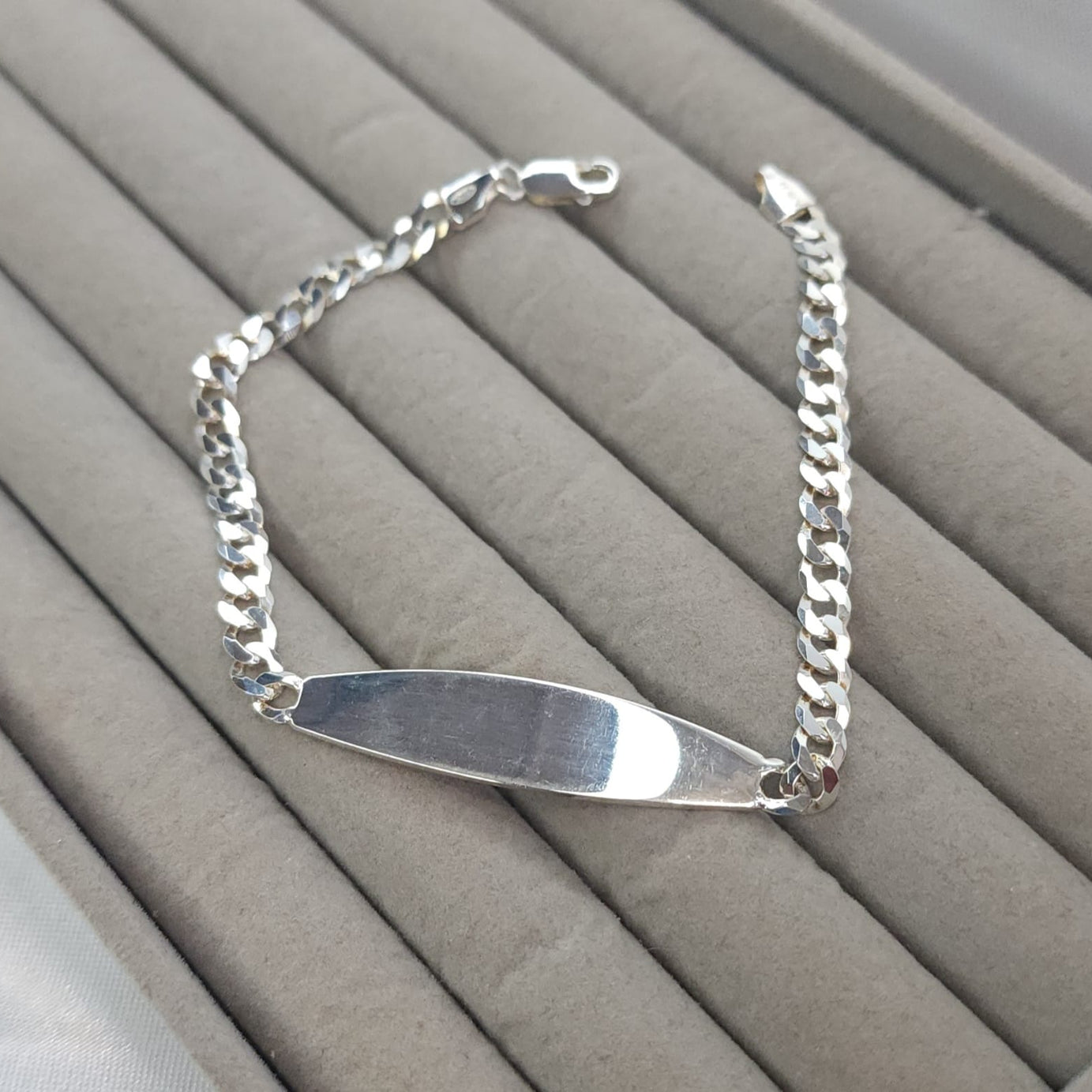 PULSERA CABALLERO DISEÑO PIOCHA GRUMET