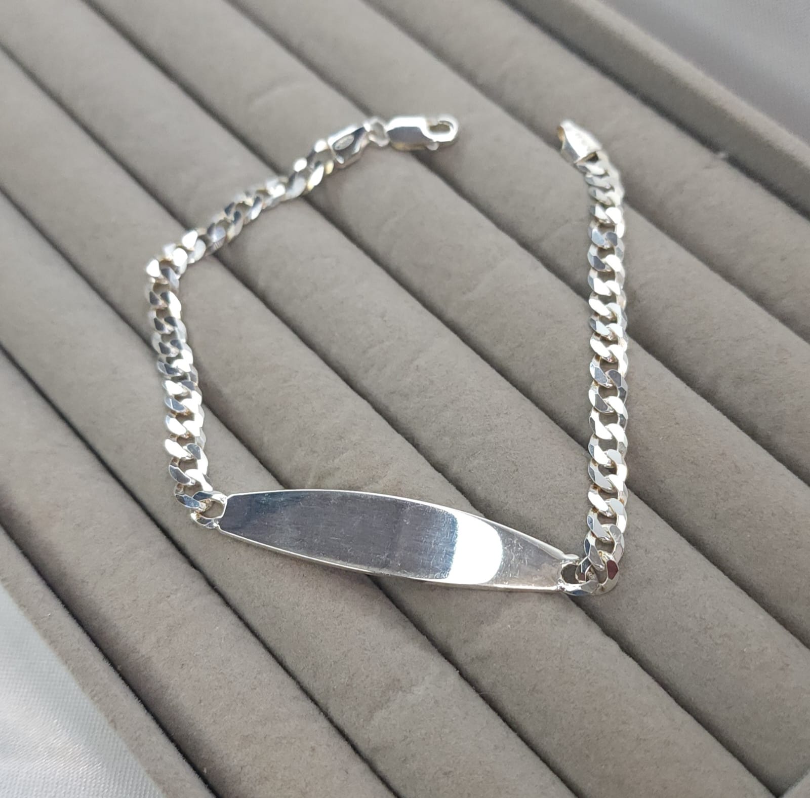 PULSERA CABALLERO DISEÑO PIOCHA GRUMET