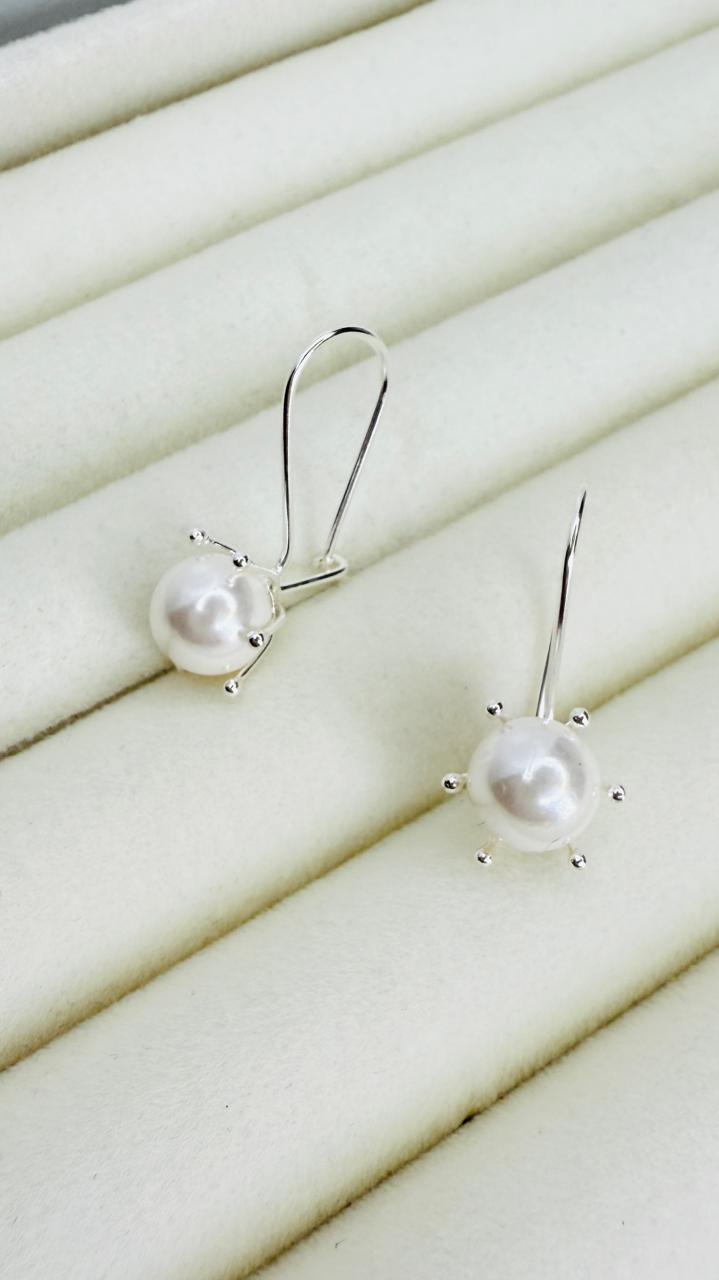 Aros Colgantes Diseño Pistilos con Cierre seguro