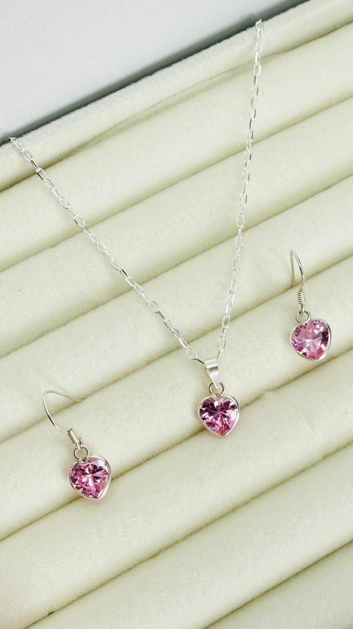 Conjunto Dama Diseño Corazón Rosado