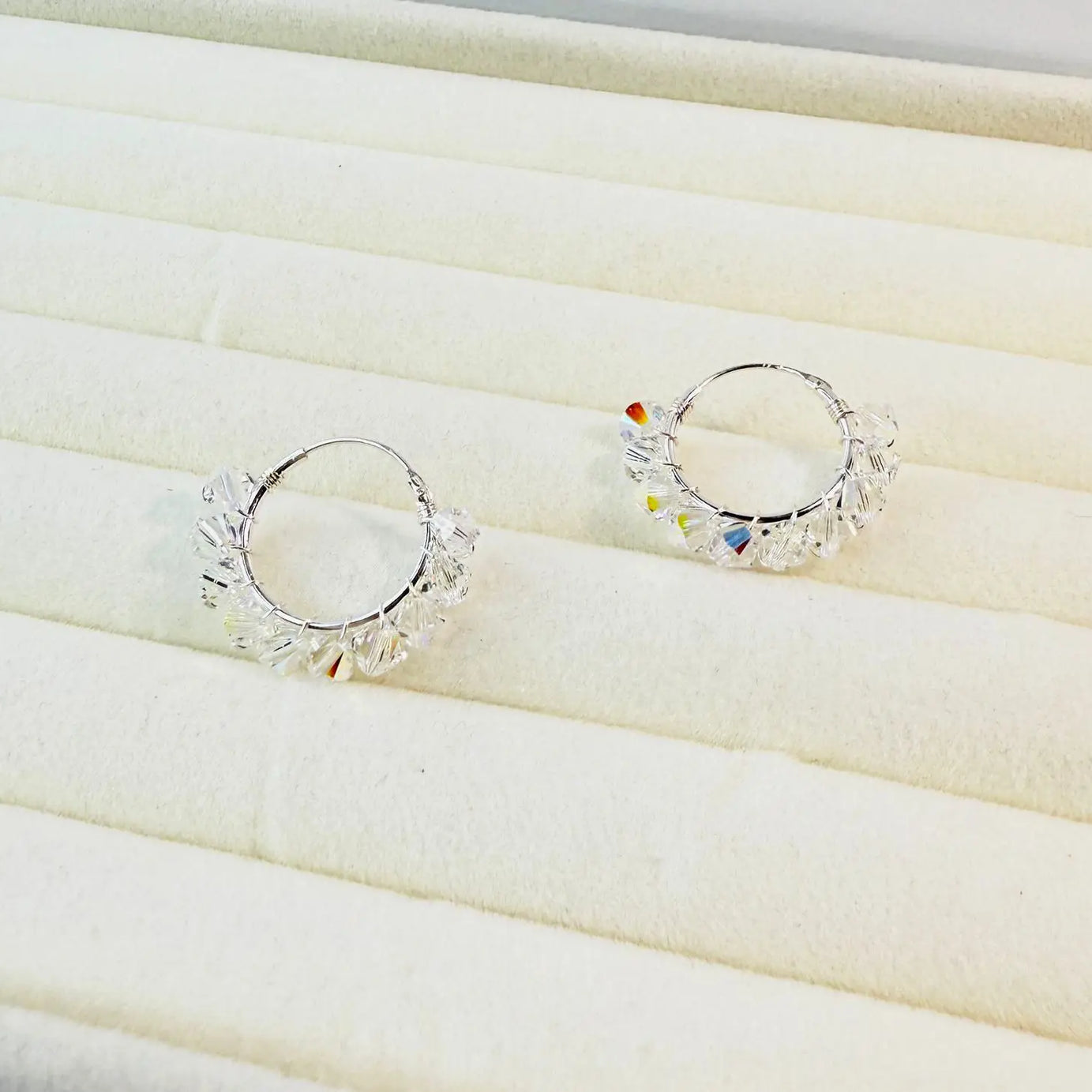 Aros Argolla Diseño tejido pelotitas CRISTAL