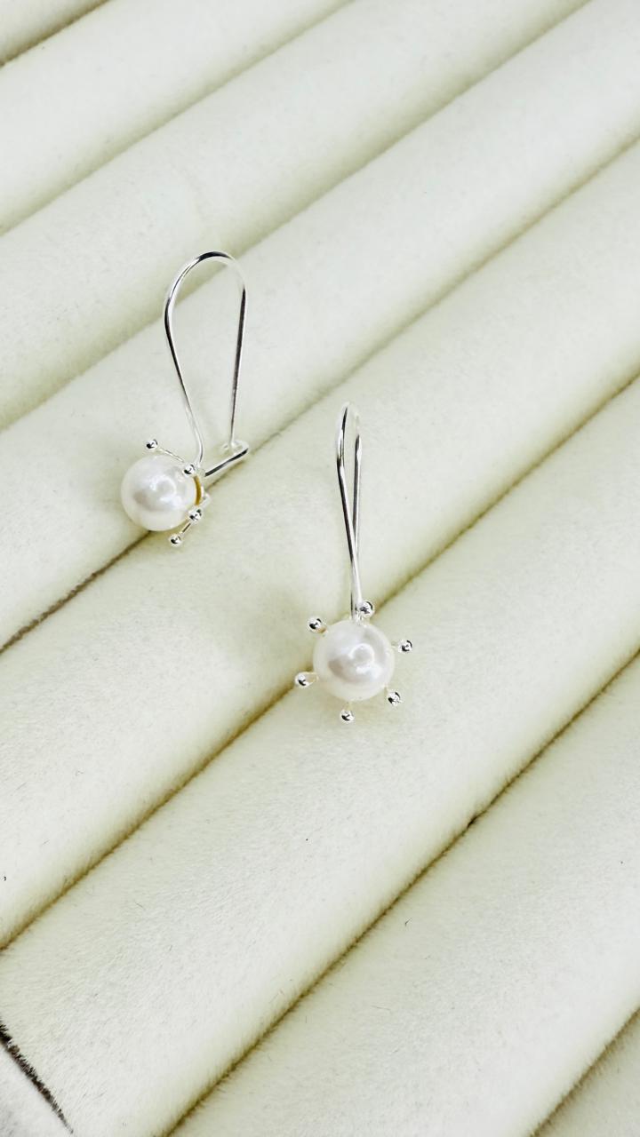 Aros Colgantes Diseño Pistilos con Cierre seguro