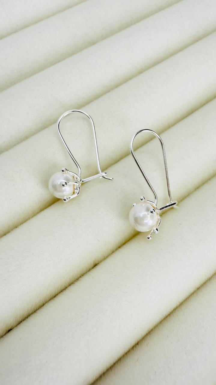 Aros Colgantes Diseño Pistilos con Cierre seguro