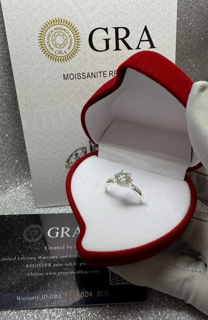 Anillo Dama Flor MOISSANITA con circones