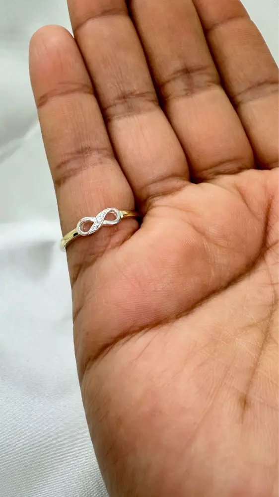 Anillo Dama Diseño infinito en Plata fina ley 925 con Oro 14kilates