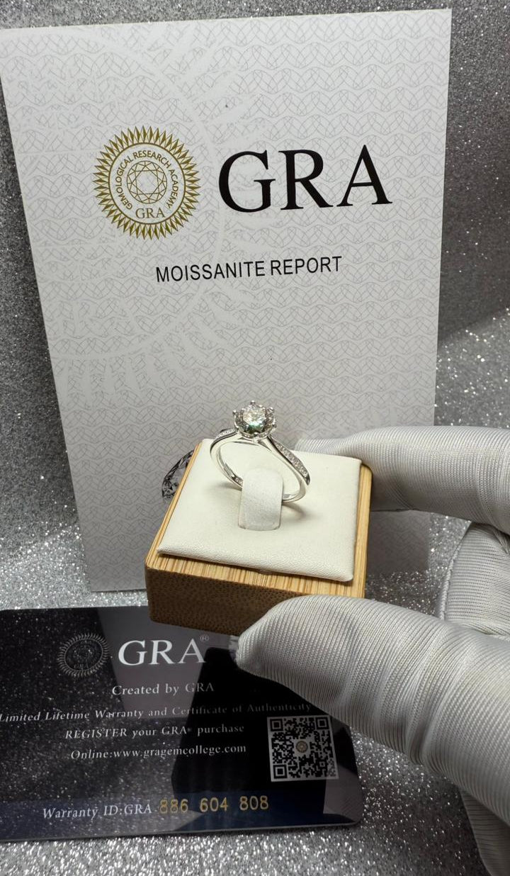 Anillo Dama SOLITARIO MOISSANITA con circones