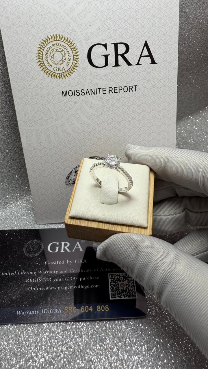 Anillo Dama Solitario MOISSANITA con circones